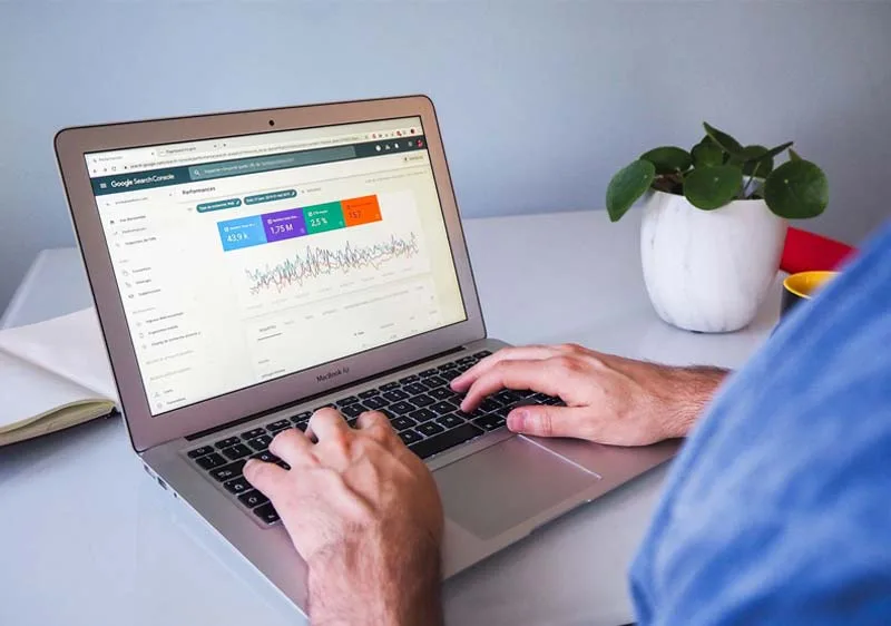 SEO Strategy Checklist 2022: Top 8 tips for Business success